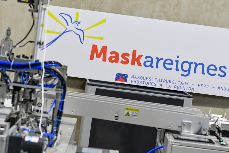 Usine de fabrication de masques chirurgicaux type IIR - Maskareignes